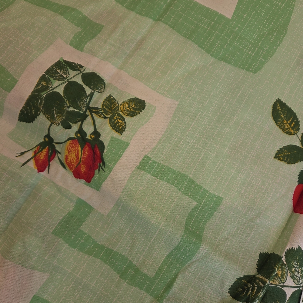 Floral Patterned Bedding Set - Picture 8 of 9